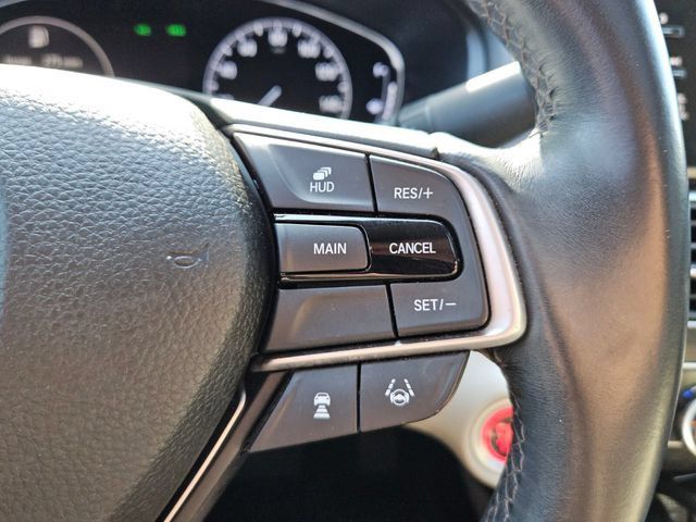 Used 2018 Honda Accord Touring image 25