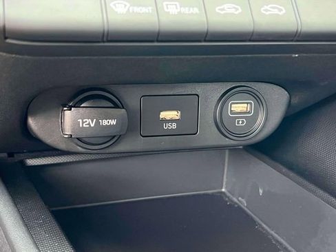 Certified 2023 Hyundai Elantra SEL image 29