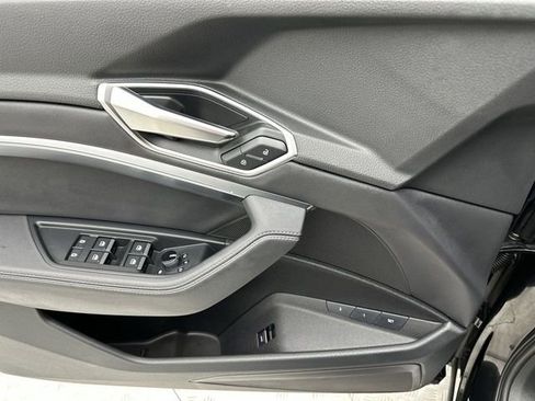 Certified 2024 Audi Q8 e-tron Premium image 13