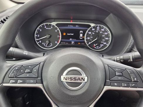 Used 2023 Nissan Sentra SV image 24