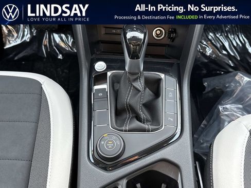 New 2026 Volkswagen Taos SE AWD/4WD image 17