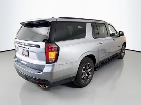 Used 2024 Chevrolet Suburban Z71 w/ Off-Road Capability Package AWD/4WD image 7