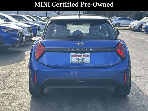 Used 2025 MINI Cooper 2-Door Hardtop image 3