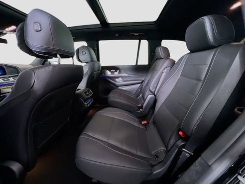 New 2026 Mercedes-Benz GLS 580 4MATIC image 25