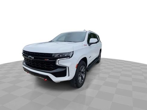Used 2023 Chevrolet Tahoe Z71 w/ Luxury Package AWD/4WD image 6