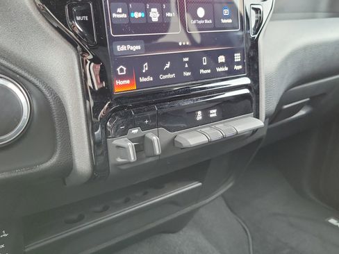 Used 2024 RAM 2500 Tradesman w/ Safety Group image 15