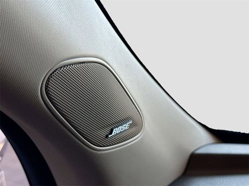 Used 2025 Honda Pilot Touring image 19