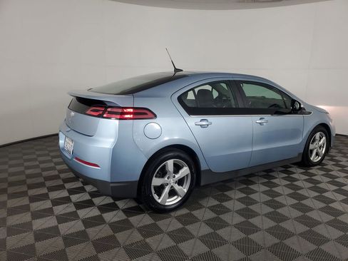 Used 2013 Chevrolet Volt FWD image 4