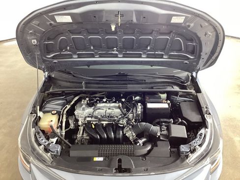 Used 2020 Toyota Corolla LE FWD image 27