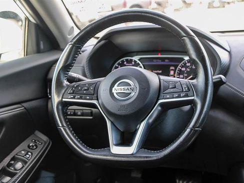 Used 2022 Nissan Sentra SV image 15