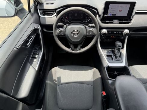 Used 2025 Toyota RAV4 XLE FWD image 14