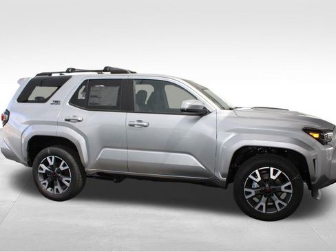 New 2026 Toyota 4Runner TRD Sport AWD/4WD image 15