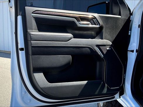 Used 2025 GMC Sierra 1500 Elevation w/ Elevation Premium Package image 21