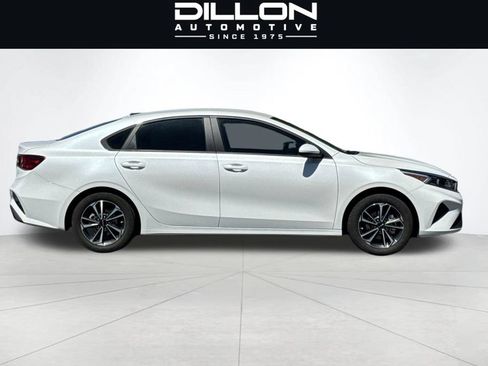 Certified 2023 Kia Forte LXS FWD image 4