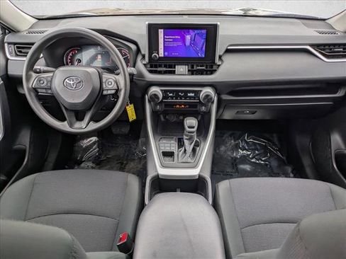 Used 2024 Toyota RAV4 LE image 18
