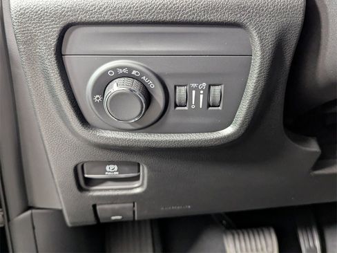 New 2025 Jeep Grand Cherokee Laredo X image 13