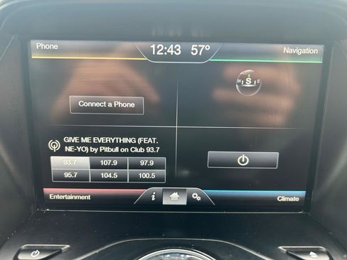 Used 2015 Ford Escape Titanium w/ Equipment Group 301A AWD/4WD image 23