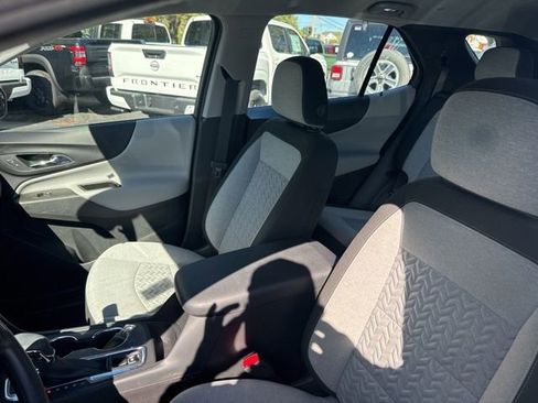Used 2023 Chevrolet Equinox LS image 10