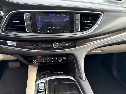 Certified 2024 Buick Enclave Essence w/ Experience Buick Package AWD/4WD image 15