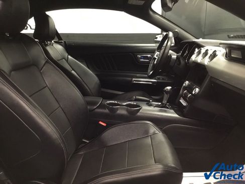 Used 2016 Ford Mustang Premium image 37