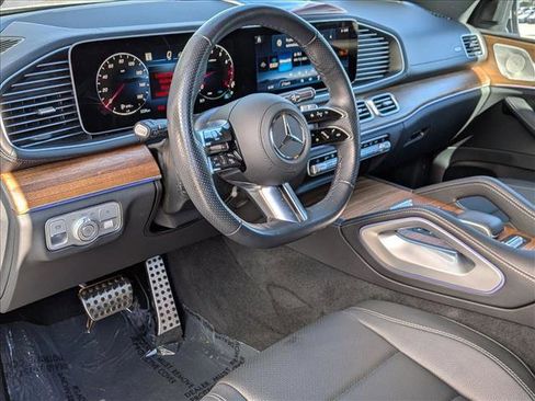 Certified 2025 Mercedes-Benz GLS 450 4MATIC image 10
