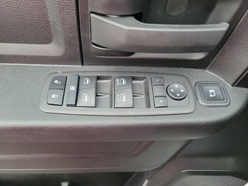 New 2024 RAM 2500 Tradesman w/ Safety Group AWD/4WD image 10