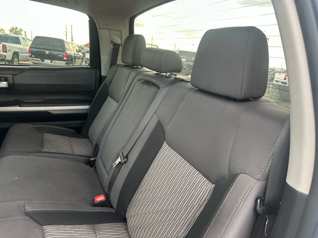Used 2017 Toyota Tundra SR5 w/ SR5 Upgrade Package AWD/4WD image 31