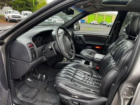 Used 2000 Jeep Grand Cherokee Limited image 9