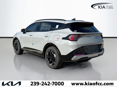 New 2026 Kia Sportage SX FWD image 3