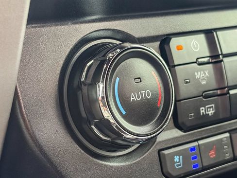 Used 2019 Ford F150 Lariat AWD/4WD image 34