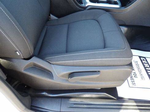 Used 2022 Chevrolet Colorado LT w/ Fleet Safety Package RWD image 37