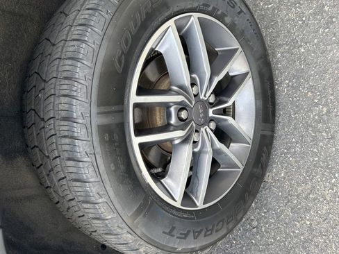 Certified 2021 Jeep Grand Cherokee Limited image 11