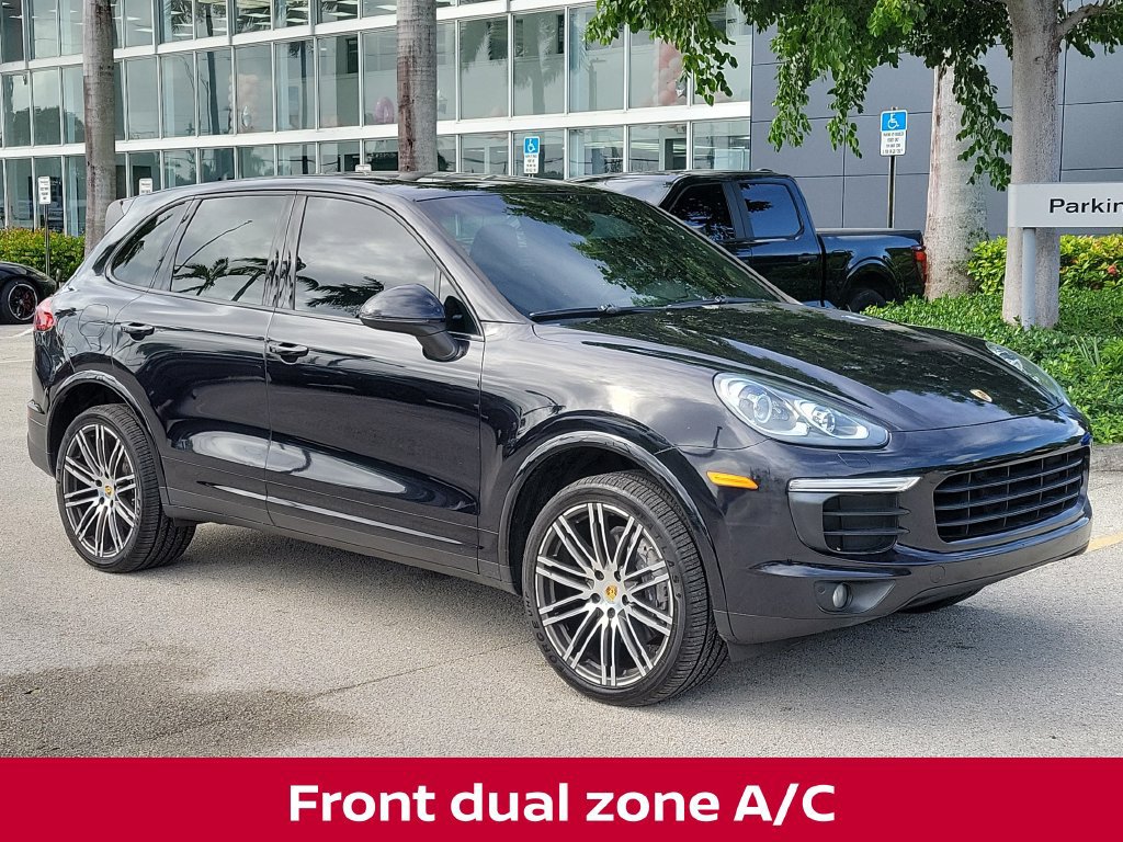 Used 2018 Porsche Cayenne Platinum Edition w/ Premium Package AWD/4WD image 4