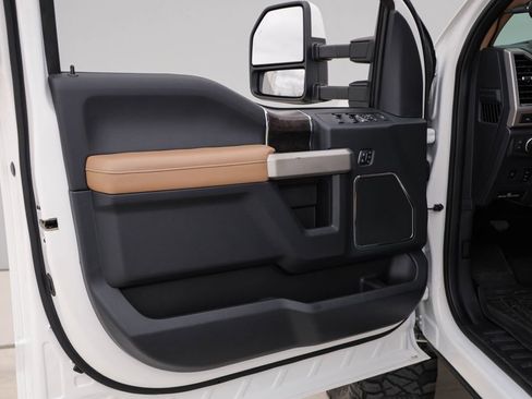 Used 2022 Ford F350 Lariat w/ Lariat Ultimate Package image 16