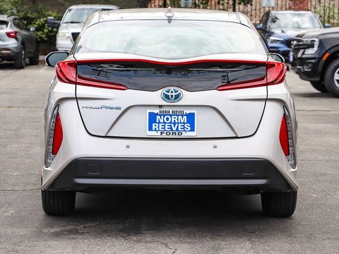 Used 2017 Toyota Prius Prime Advanced FWD image 8