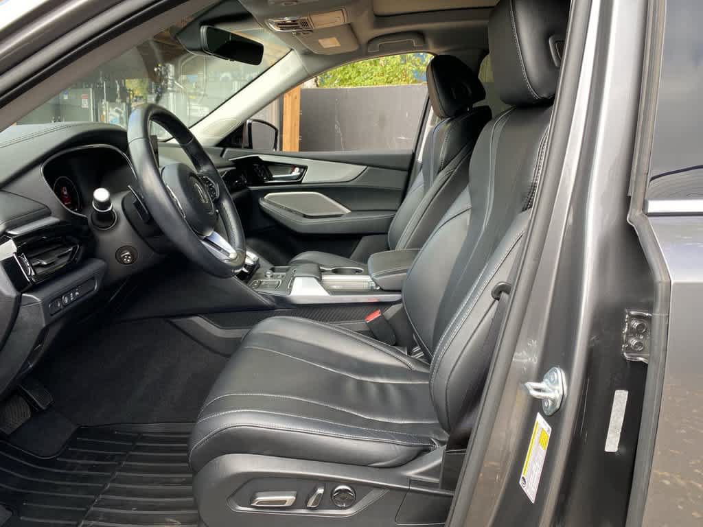 Used 2023 Acura MDX w/ Technology Package AWD/4WD image 12
