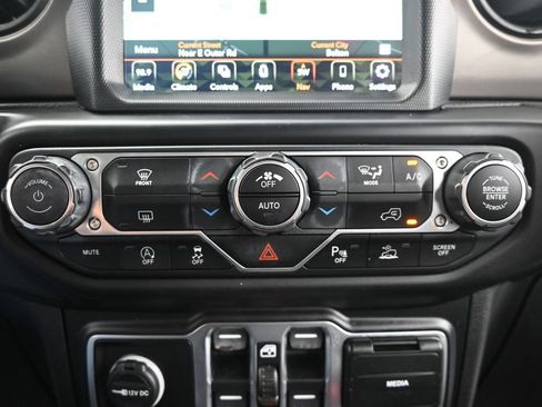 Used 2021 Jeep Wrangler Unlimited Sport w/ Sun And Sound Package AWD/4WD image 22