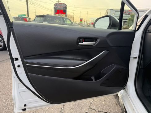 Used 2022 Toyota Corolla SE image 9