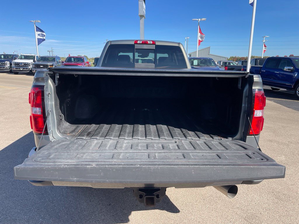 Used 2017 GMC Sierra 3500 Denali w/ Duramax Plus Package AWD/4WD image 31