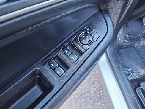 Used 2024 Ford Edge SEL image 25