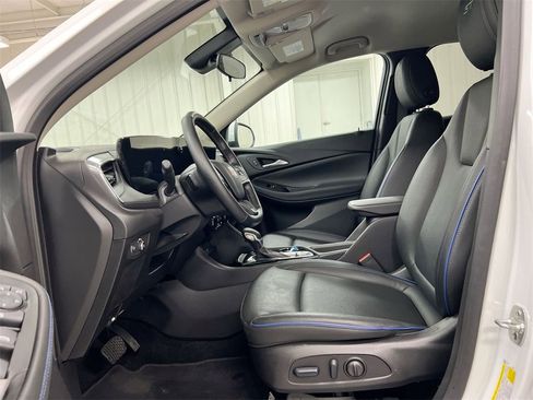 Certified 2025 Buick Encore GX Sport Touring w/ Comfort Package image 18