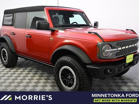 Used 2023 Ford Bronco Badlands w/ Sasquatch Package AWD/4WD image 8