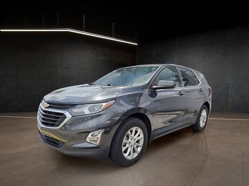 Used 2018 Chevrolet Equinox LT FWD image 3