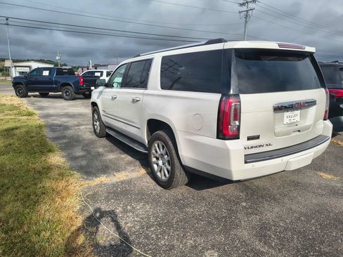 Used 2019 GMC Yukon XL Denali w/ Open Road Package RWD image 4