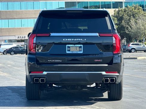 Used 2025 GMC Yukon XL Denali AWD/4WD image 5