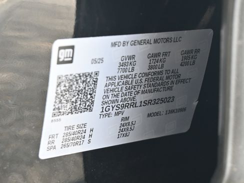 Used 2025 Cadillac Escalade ESV Sport Platinum w/ LPO, ONYX Package AWD/4WD image 40