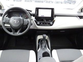 Used 2023 Toyota Corolla LE w/ LE Convenience Package video 2