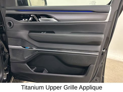 New 2026 Jeep Grand Wagoneer Summit image 17