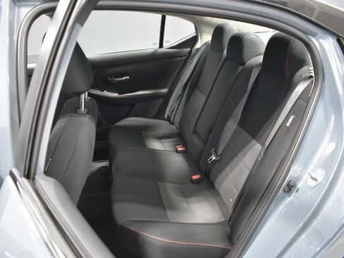 Certified 2025 Nissan Sentra SR image 24