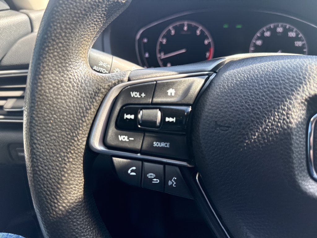 Used 2018 Honda Accord LX image 24